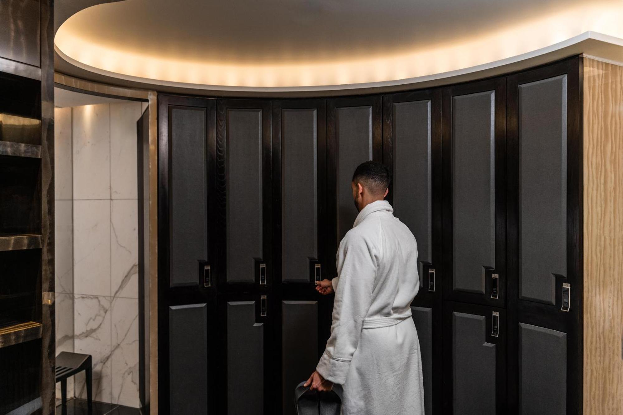 Corinthia London Hotel Exterior photo