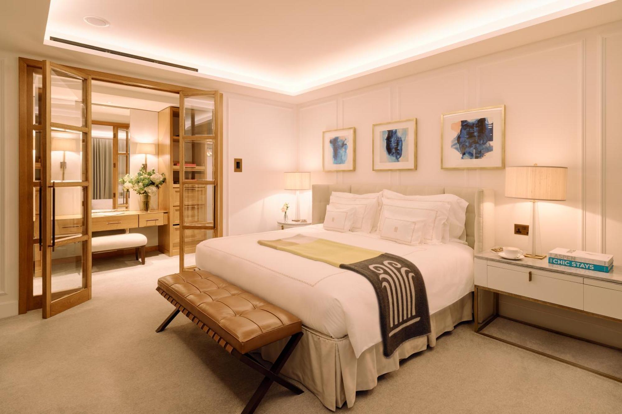 Corinthia London Hotel Exterior photo