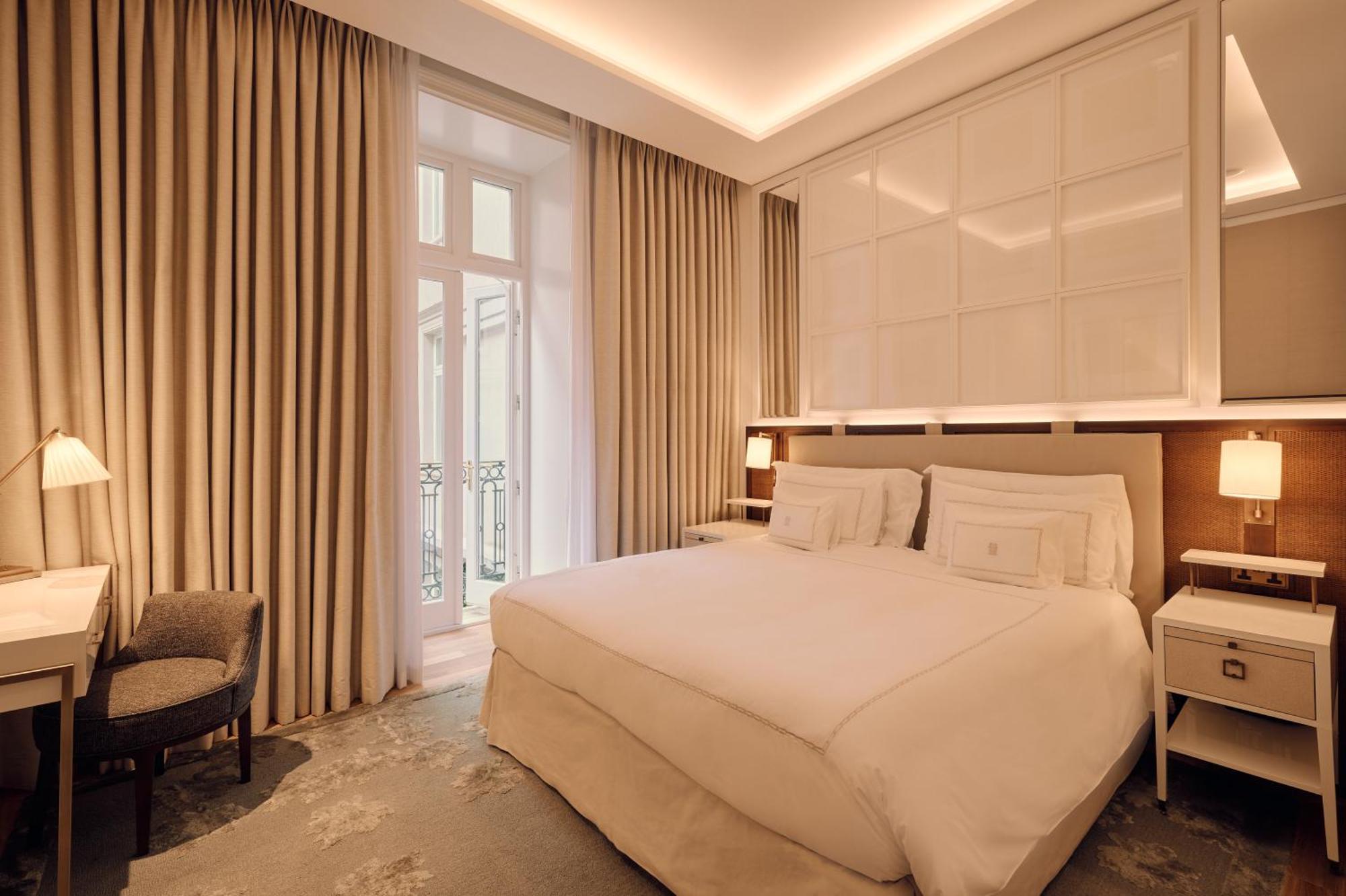 Corinthia London Hotel Exterior photo