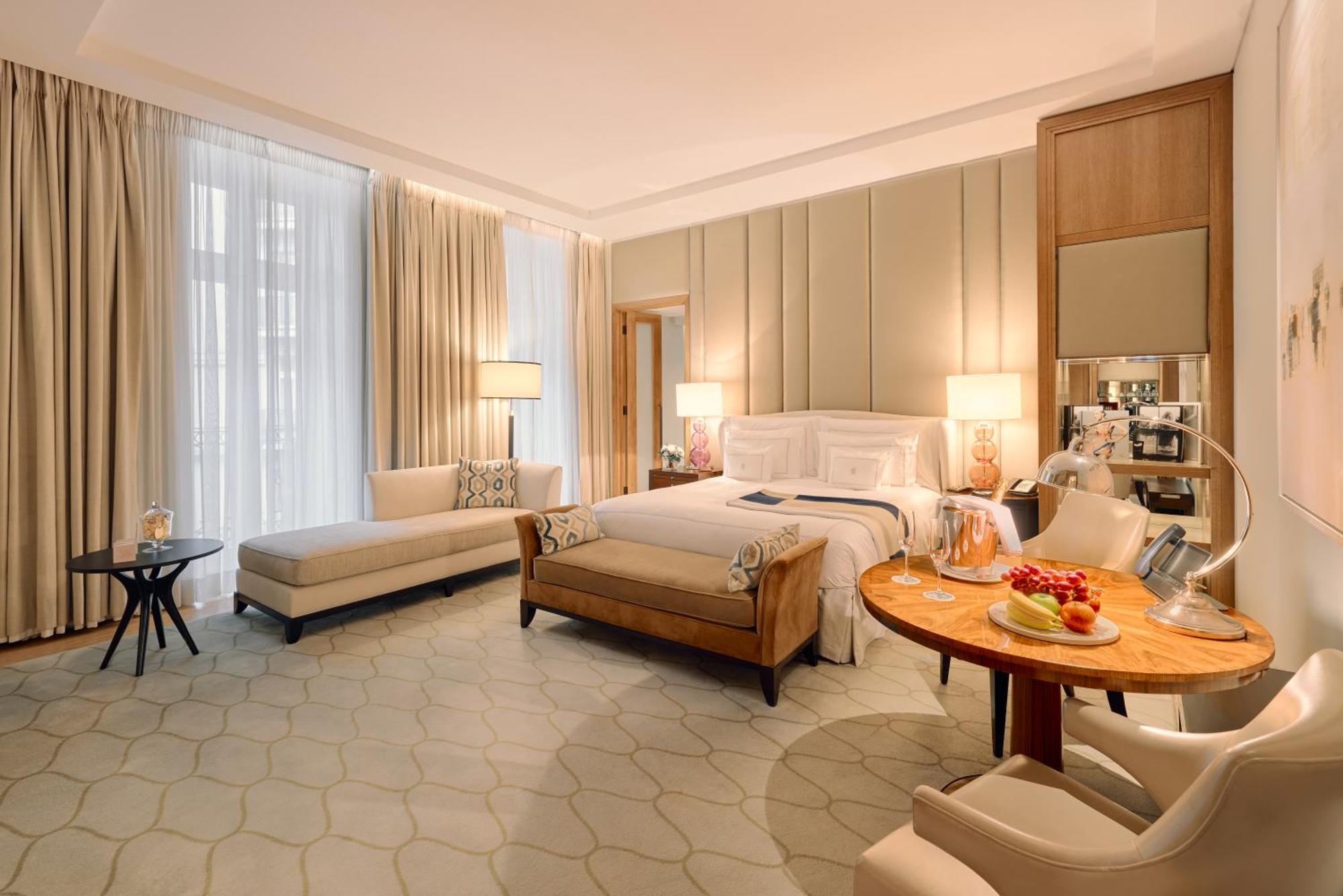 Corinthia London Hotel Exterior photo