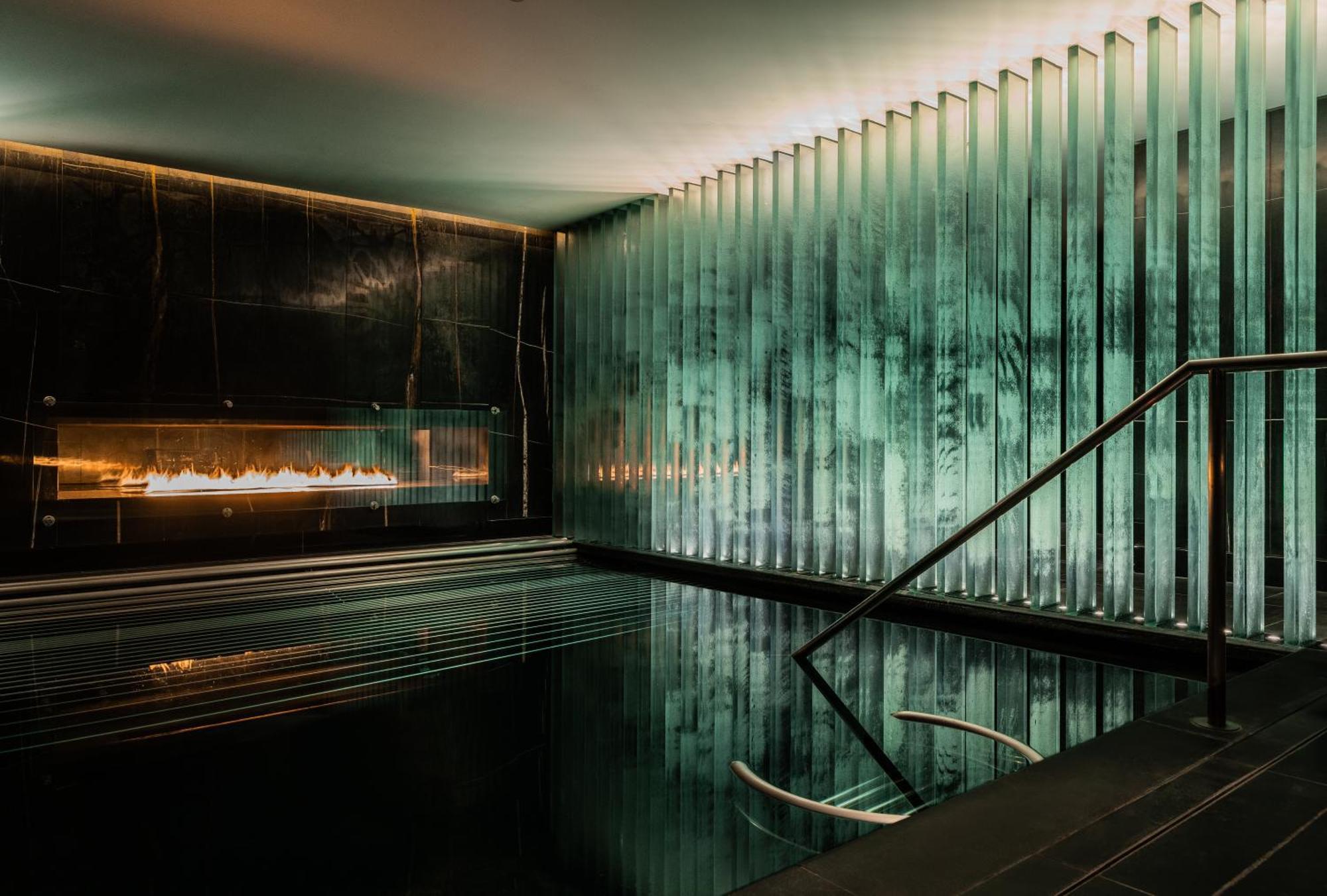 Corinthia London Hotel Exterior photo
